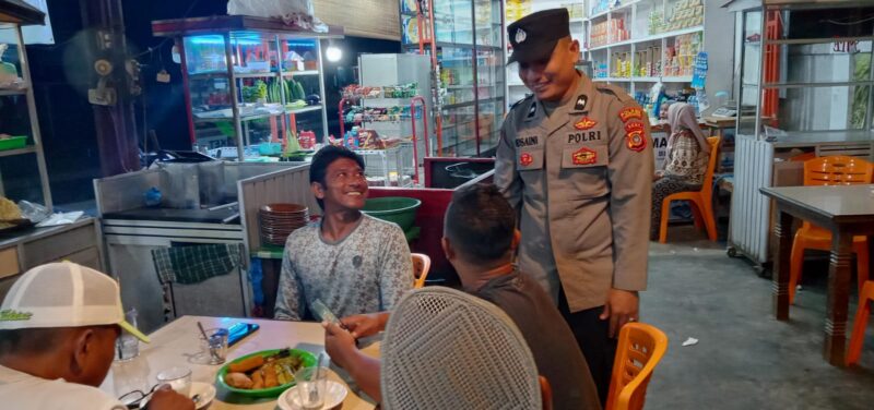Polsek Muara Batu kembali melaksanakan patroli dialogis di wilayah hukum Kecamatan Muara Batu, Jum'at malam (21/11/2025). Dok. Polres Lhokseumawe
