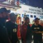 Gubernur Aceh Muzakir Manaf (Mualem) meninjau proses bongkar muat bantuan logistik di Pelabuhan Krueng Geukueh, Aceh Utara, Minggu (30/11/2025). Foto: Dok. Biro Adpim Setda Aceh 