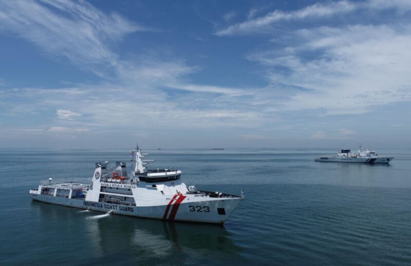Bakamla RI dan Indian Coast Guard Gelar Passing Exercise di Laut Jawa, Jumat (5/12/2025). (Foto : NOA.co.id/HO-Bakamla RI).