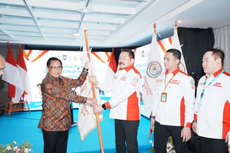 Pengukuhan Pengurus Dewan Pimpinan Pusat (DPP) Asosiasi Badan Permusyawaratan Desa Nasional (ABPEDNAS) Indonesia periode 2025–2031 di Grand Anara Hotel, Kota Tangerang, Banten, Jumat (12/12/2025). (Foto : NOA.co.id/HO-Puspen Kemendagri).