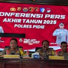 Polres Pidie menggelar konferensi pers akhir tahun 2025 di Aula Mapolres setempat, Rabu (31/12/2025) (Foto Amir Sagita.NOA.co.id)