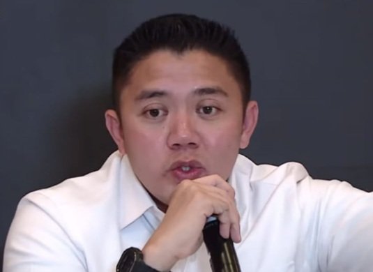 Sekretaris Kabinet (Seskab), Teddy Indra Wijaya dalam konferensi pers terkait pemulihan dan rencana strategis pasca-bencana menjelang akhir tahun, Senin (29/12/2025). Foto: Setpres RI