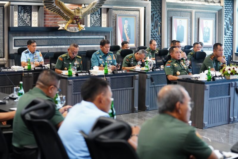 Panglima TNI Jenderal TNI Agus Subiyanto saat Rapim Kementerian Pertahanan dan TNI Tahun 2026 secara daring dari Markas Besar TNI, Jakarta, Senin (19/1/2026). (Foto : NOA.co.id/HO-Puspen TNI).