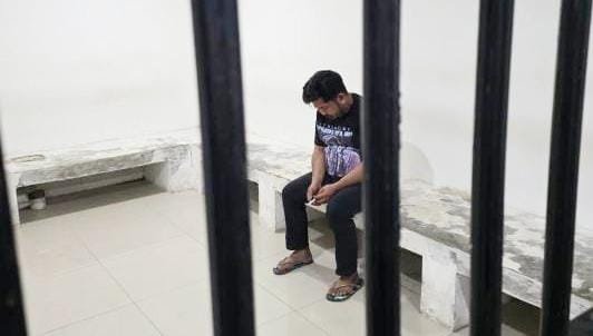 Jaksa Gadungan Mendekam di balik jeruji besi, Sulawesi Selatan, Jumat (9/1/2025). (Foto : NOA.co.id/HO-Kasi Penkum Kejati Sulsel).