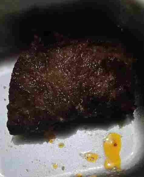 Menu MBG MIN Alue Pade diduga mengandung ulat. Foto. Dok. Teukunizar/NOA.co.id