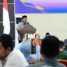 Plt. Kepala Dinas Pendidikan Aceh, Murtalamuddin, S.Pd., M.SP., mewakili Gubernur Aceh saat menghadiri Rakor Percepatan Revitalisasi Sekolah Terdampak Bencana di BPMP Aceh, Selasa (13/01/2026). Foto: Dok. Istimewa