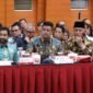 Gubernur Aceh H. Muzakir Manaf, saat mengikuti Rapat Koordinasi Satgas Percepatan Rehabilitasi dan Rekonstruksi Pascabencana Alam Wilayah Sumatera, yang dibuka oleh Menteri Koordinator Bidang Pembangunan Manusia dan Kebudayaan, (Menko PMK) RI, Prof. Dr. Pratikno, M.Soc.Sc, serta dihadiri para Menteri Kabinet Merah Putih dan Kepala Lembaga dan Instansi terkait lainnya, di Kantor Kemendagri RI, Jakarta, Kamis (15/1/2026). Foto: Dok. Biro Adpim Setda Aceh