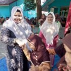 Plt Kadisdikbud Kabupaten Aceh Besar, Rahmawati, SPd, MSi, melakukan kunjungan kerja ke SD Negeri 1 Pagar Air, Kecamatan Ingin Jaya, Aceh Besar, Sabtu (24/1/2026). Foto: Dok. MC Aceh Besar