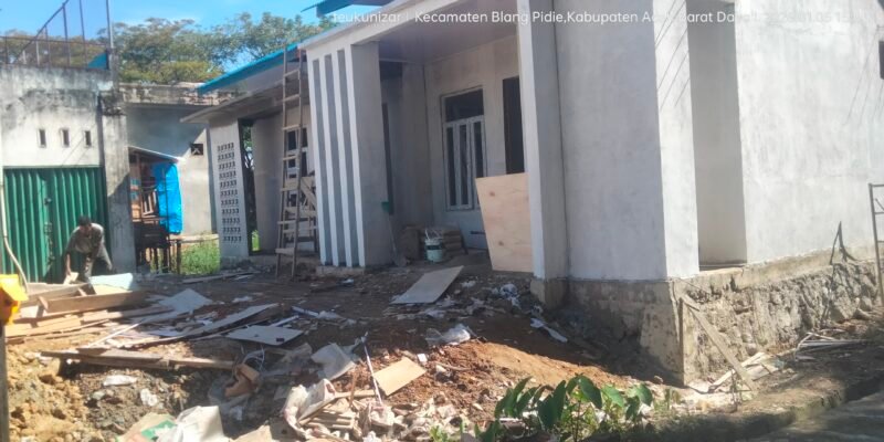 Pengerjaan proyek Pustu Keude Paya Kecamatan Blangpidie hingga Januari 2026 masih terus dikerjakan. Foto. Dok. Teukunizar/NOA.co.id