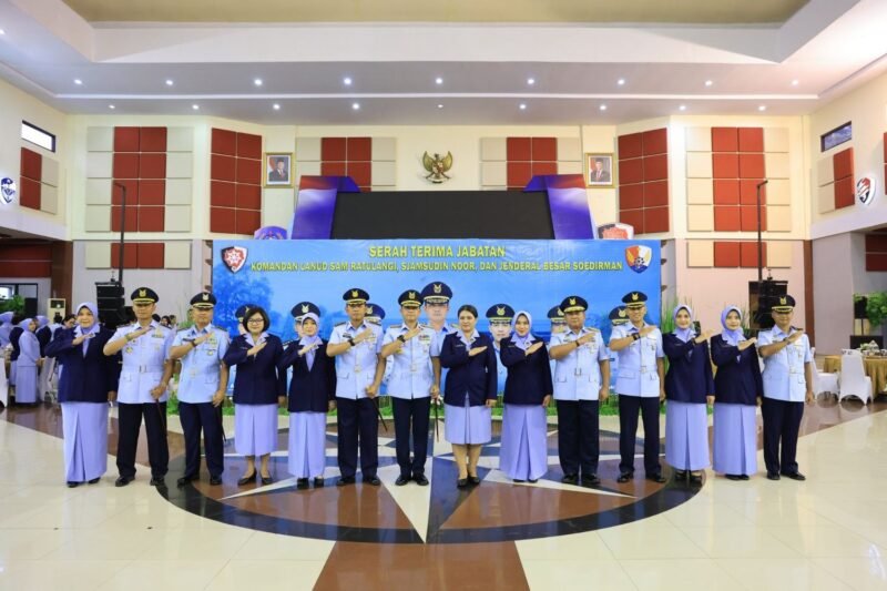 Sertijab Tiga Komandan Lanud Jajaran Kodau II  di Gedung Serbaguna Suryadi Suryadarma, Makodau II, Makassar, Rabu (7/1/2026). (Foto : NOA.co.id/HO-Puspen TNI/Pen Lanud Sultan Hasanuddin).