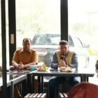 Plt Kepala Dinas Pendidikan Aceh, Murthalamuddin, menyampaikan keterangan terkait layanan gratis penggantian ijazah dan transkrip nilai bagi korban bencana di Aceh, Banda Aceh, Jumat (23/01/2026). Foto: Dok. Istimewa