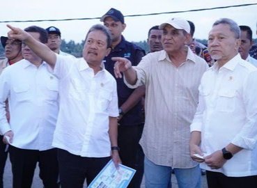 Menteri KKP RI Sakti Wahyu Trenggono (Kedua Kiri). (Foto/Ist)