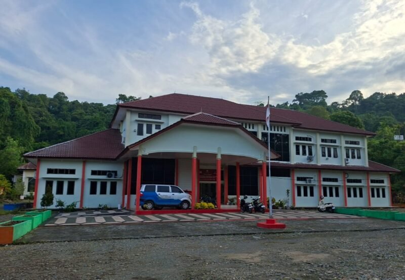 Wajah baru kantor Cabang Dinas Pendidikan Aceh Kabupaten Abdya. Foto. Dok. Teukunizar/NOA.co.id
