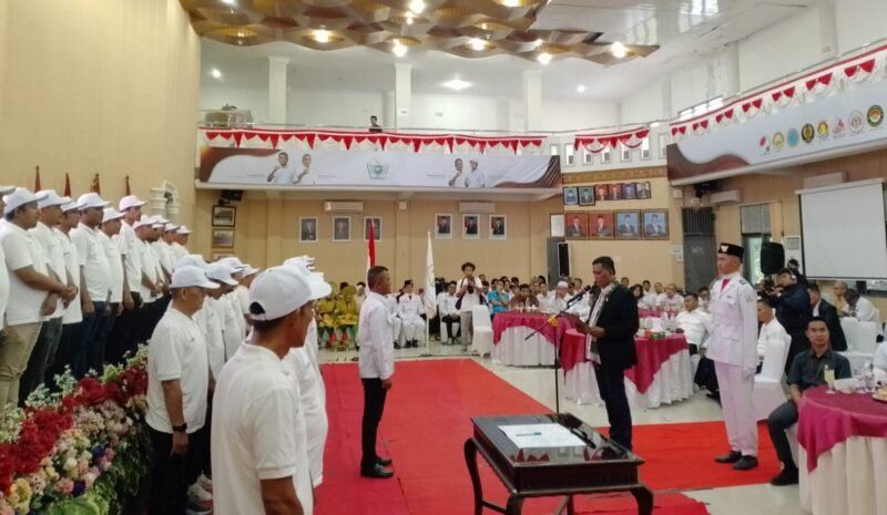 Prosesi pelantikan pengurus KONI Abdya di Aula kantor DPRK setempat. Foto. Dok. Teukunizar/NOA.co.id