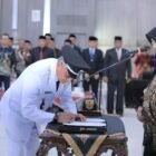 Wali Kota Banda Aceh Illiza Sa’aduddin Djamal melantik dan mengambil sumpah jabatan 33 Keuchik terpilih di Aula Mawardy Nurdin, Balai Kota Banda Aceh, Sabtu (7/2/2026). Foto: Dok. Diskominfo Kota Banda Aceh