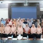 Foto bersama usai pertemuan rutin Dharma Wanita Persatuan yang dirangkaikan dengan tausiah menyambut Bulan Suci Ramadhan 1447 Hijriah, Kamis (5/2/2026). Foto: Dok. DPRA