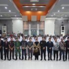 Ketua DPRK Banda Aceh, Irwansyah ST bersama Wali Kota Banda Aceh, Illiza Sa’adudin Jamal dan unsur Forkopimda saat pelantikan Keuchik se-Banda Aceh, Sabtu (7/2/2026) di Aula Gedung Mawardi Nurdin, Kompleks Balai Kota Banda Aceh. Foto: Dok. DPRK Banda Aceh