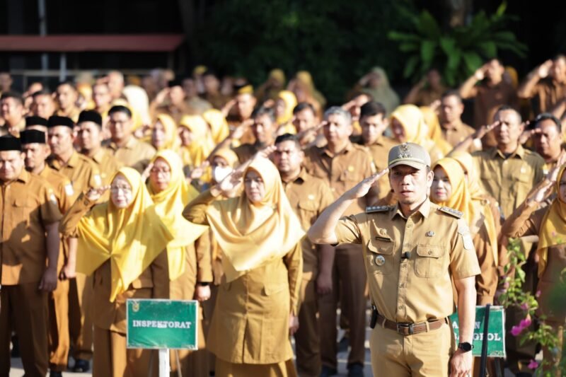 Inspektorat Kota Banda Aceh mengikuti arahan Wali Kota Illiza Sa’aduddin Djamal terkait penguatan pengawasan internal dan peningkatan disiplin pelayanan publik selama Ramadan, Jumat (20/2/2026). Foto: Dok. Prokopim Kota Banda Aceh