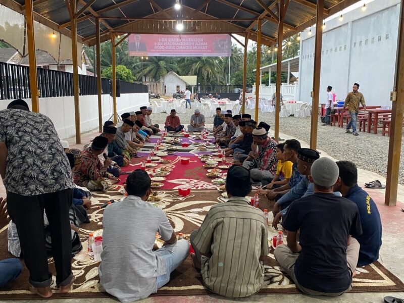 Suasana Reses I Wakil Ketua I DPRK Aceh Jaya, Irwanto, bersama warga Daerah Pemilihan 2 di Kecamatan Teunom, Rabu, (25/2/2026). Foto: Dok. Istimewa
