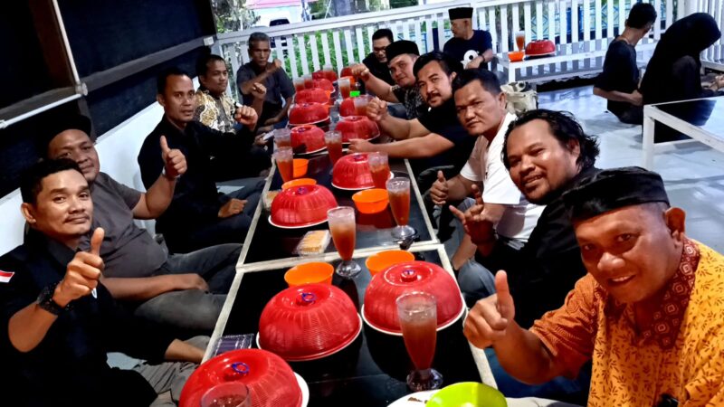 Sekber Wartawan Simeulue Gelar Konsolidasi dan Bukber, Bahas Masa Depan Jurnalis di Daerah. Foto:Dok. Argam/Noa.co.id.