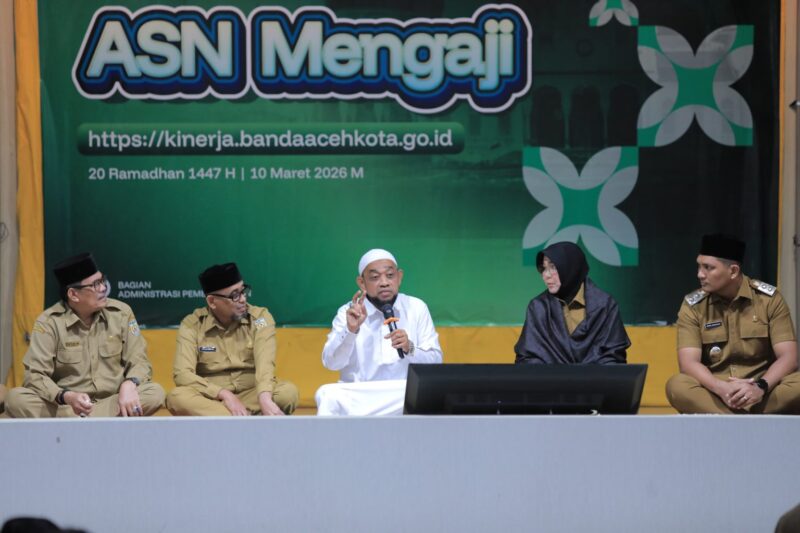 Wali Kota Banda Aceh Illiza Sa’aduddin Djamal bersama Wakil Wali Kota Afdhal Khalilullah menghadiri peluncuran aplikasi ASN Mengaji di Aula Mawardy Nurdin Balai Kota Banda Aceh, Selasa (10/3/2026). Foto: Dok. Prokopim Kota Banda Aceh