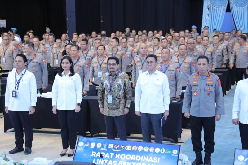 Kapolri Jenderal Pol. Listyo Sigit Prabowo memimpin Rakor Lintas Sektoral membahas kesiapan Operasi Ketupat 2026 yang diikuti para kapolda se-Indonesia, termasuk Kapolda Aceh, di Jakarta, Senin (2/2/2026). Foto: Dok. Istimewa