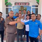 PWI Aceh Besar bersama jajaran Kejaksaan Negeri Aceh Besar berfoto bersama usai kegiatan coffee morning di Kota Jantho, Senin (30/3/2026). Foto: Dok. Istimewa