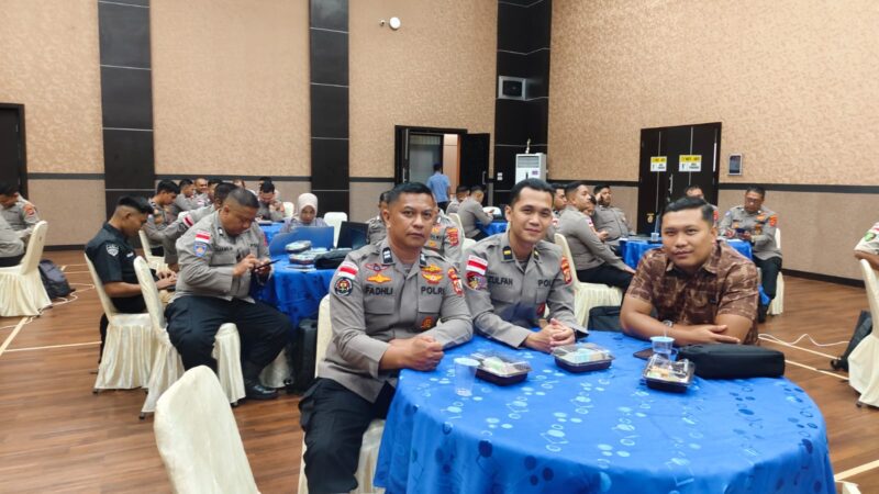 Bendahara dan staf Satker Polda Aceh mengikuti Bimtek penyusunan laporan keuangan di Banda Aceh, Selasa (28/4/2026). Foto: Dok. Istimewa 