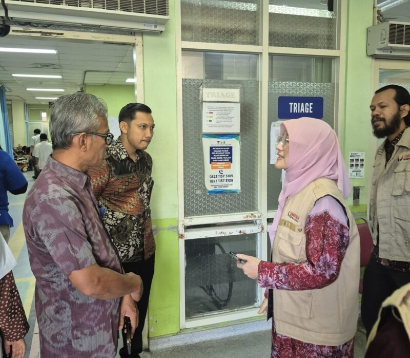 Ombudsman Aceh melakukan inspeksi mendadak terhadap pelayanan di RSUDZA Banda Aceh, Kamis (30/4/2026). Foto: Dok. Istimewa