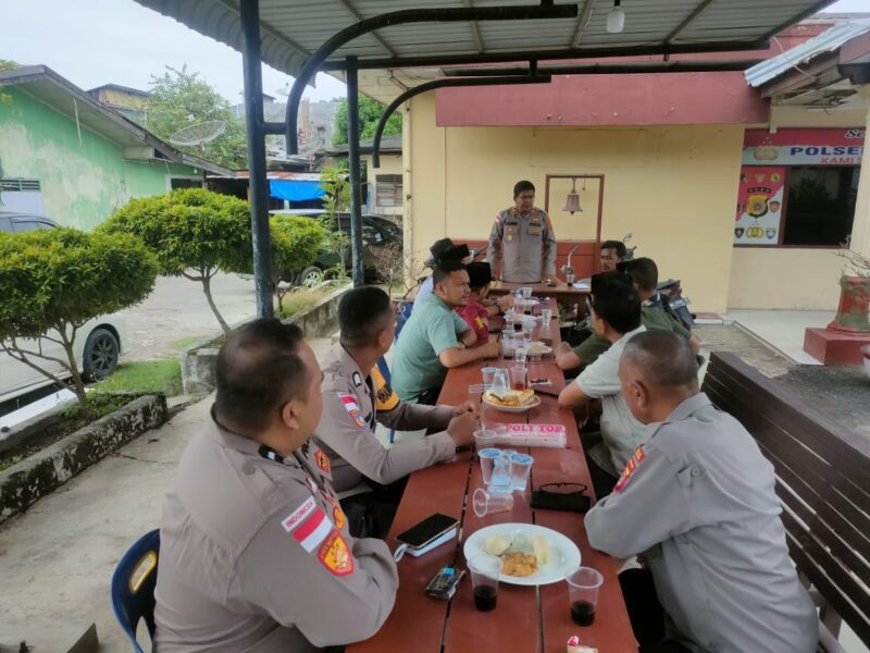 Kapolsek Muara Satu IPTU Abdul Karim menggelar kegiatan silaturrahmi bersama para geuchik (kepala desa) se-Kecamatan Muara Satu, Kamis (9/4/2026). Dok. Polres Lhokseumawe