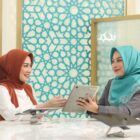 Aktivitas layanan nasabah di kantor cabang Bank Syariah Indonesia menjelang musim haji 2026 di Jakarta, Jumat (10/4/2026). Foto: Dok. Istimewa