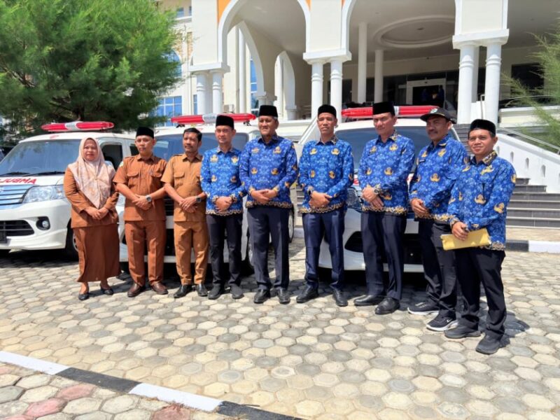 Pemerintah Kabupaten Aceh Utara secara resmi menerima bantuan tiga unit mobil ambulans dari PT Astra International Tbk untuk memperkuat layanan kesehatan di wilayah yang terdampak bencana banjir. Dok. Pemkab Aceh Utara