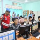 Suasana pelaksanaan tes CAT akademik Akpol 2026 di Banda Aceh yang dipantau panitia serta pengawas internal dan eksternal Polda Aceh, Minggu (10/5/2026). Foto: Dok. Istimewa 