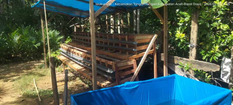 Kandang ayam petelur dan kolam bioplok bagi penerima manfaat program RTLH TMMD Kodim Abdya ke-128 di Kecamatan Tangan-tangan. Foto. Dok. Teukunizar/NOA.co.id