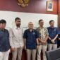 Gubernur Aceh H. Muzakir Manaf foto bersama usai beraudiensi dengan Sekretaris Jenderal (Sekjen) Kementerian Keuangan (Kemenkeu) Robert Leonard Marbun beserta jajaran, di Kantor Kementerian Keuangan, Jakarta, Kamis (14/5/2026). Foto: Dok. Biro Adpim Setda Aceh