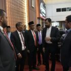 Gubernur Aceh, Muzakir Manaf menghadiri Rapat Paripurna DPRA Tahun 2026 dengan agenda penyampaian rekomendasi terhadap LKPJ Gubernur Aceh Tahun Anggaran 2025 di Gedung Utama DPRA, Rabu (20/5/2026). Foto: Dok. Humas Aceh