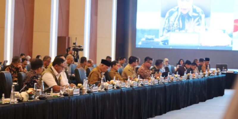 Suasana Rapat Koordinasi Satgas Pemulihan Pascabencana Sumatera DPR-RI bersama Satuan Tugas Percepatan Rehabilitasi dan Rekonstruksi Pascabencana Alam Sumatera, dalam rangka membahas situasi terkini Pascabencana Sumatera, yang dipimpin oleh Wakil Ketua DPR-RI, Prof. Dr. Ir. H. Sufmi Dasco Ahmad, SH, MH, di Gedung Nusantara IV DPR-RI, Senayan, Jakarta, Senin (25/5/2026). Foto: Dok. Biro Adpim Setda Aceh