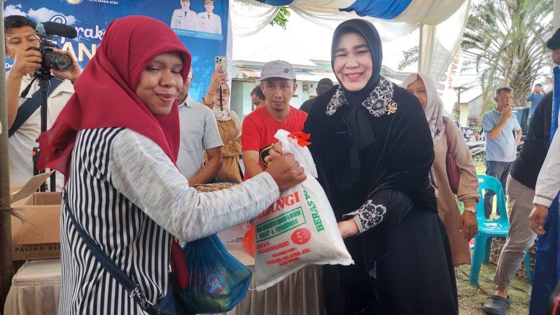 Wali Kota Banda Aceh Illiza Sa’aduddin Djamal meninjau langsung lokasi GPM di Lampulo, Jumat (15/5/2026). Foto: Dok. Istimewa 
