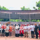 Pengurus DPW PKS Aceh bersama tamu undangan berfoto usai pembukaan rangkaian kegiatan Milad ke-24 PKS di Banda Aceh, Kamis (14/5/2026). Foto: Dok. Istimewa