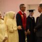 Sekretaris Daerah Aceh M. Nasir, S.IP., MPA menghadiri Sidang Terbuka Promosi Doktor Ir. H. T.A. Khalid, M.M di Gedung Pascasarjana Fakultas Ilmu Sosial dan Ilmu Politik (FISIP) Universitas Padjadjaran (Unpad), Bandung, Sabtu (27/6/2026). Foto: Dok. Istimewa 