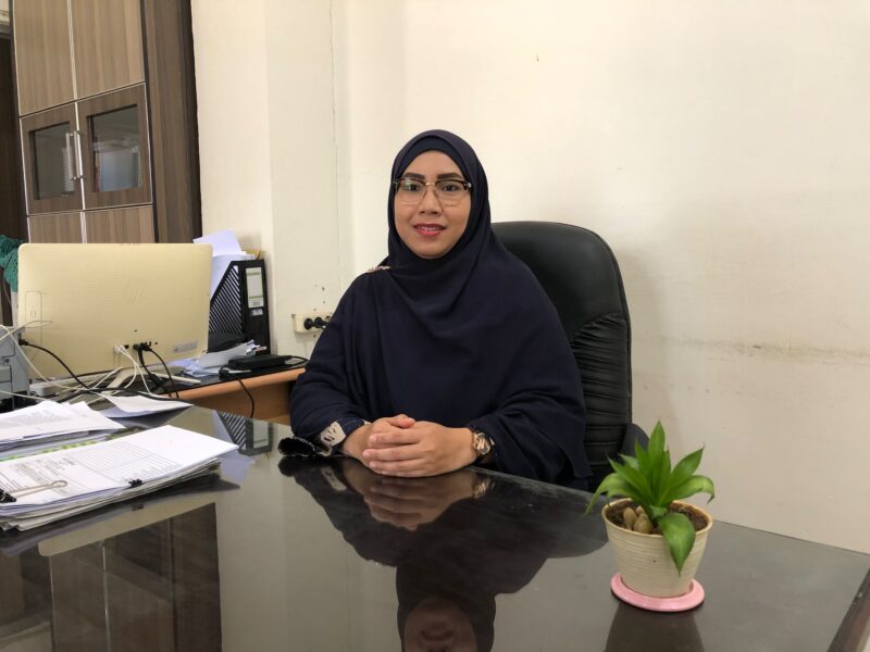 Plt. Kepla DP3AP2KB Banda Aceh, Tiara Sutari saat ditemui di kantornya. Foto: Dok. Istimewa 