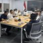 Gubernur Aceh Muzakir Manaf (Mualem) bersama jajaran Pemerintah Aceh menggelar pertemuan dengan Kepala SKK Migas Djoko Siswanto di Jakarta untuk membahas revisi Plane of Development (PoD) Lapangan Gas Tengkulo di Wilayah Kerja South Andaman, Kamis (11/6/2026). Foto: Dok. Istimewa 