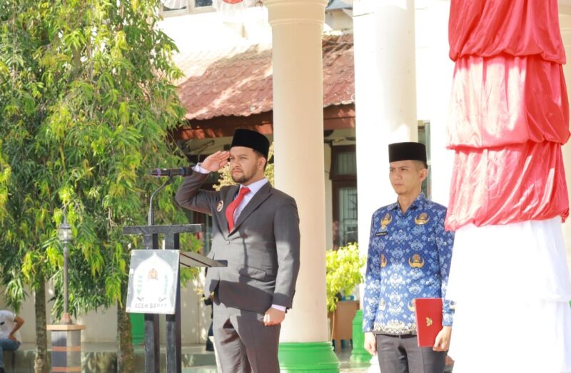 Wakil Bupati Aceh Barat, Said Fadheil, SH, memimpin Upacara Peringatan Hari Lahir Pancasila Tahun 2026 di halaman Kantor Bupati Aceh Barat, Meulaboh, Selasa (2/6/2026). Foto: Dok. Istimewa 