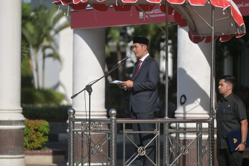 Sekda Aceh, M. Nasir, saat memimpin upacara peringatan Hari Lahir Pancasila Tahun 2026 di halaman Kantor Gubernur Aceh, Banda Aceh, Senin (1/6/2026). Foto: Dok. Istimewa