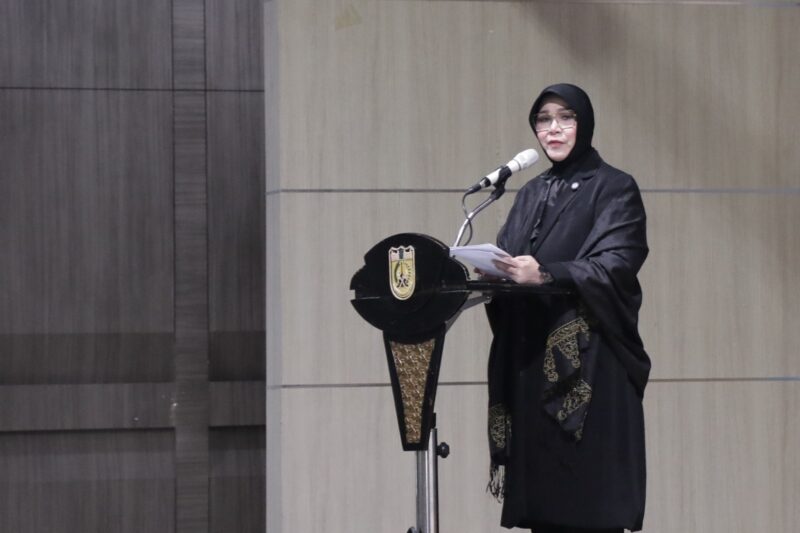 Wali Kota Banda Aceh, Illiza Sa’aduddin Djamal, menyampaikan informasi terkait pencairan gaji ke-13 ASN Pemko Banda Aceh yang mulai disalurkan pada minggu pertama Juni 2026 guna mendukung kebutuhan pendidikan keluarga dan meningkatkan daya beli aparatur, Selasa (2/6/2026). Foto: Dok. Istimewa 