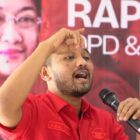 Jamaluddin Idham saat memimpin Rapim PDI Perjuangan se-Aceh di Banda Aceh. Foto. Dok. Teukunizar/noa.co.id