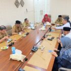 Wali Kota Banda Aceh, Illiza Sa’aduddin Djamal, menerima audiensi Komisi Penyiaran Indonesia Aceh (KPIA) di Pendopo Wali Kota Banda Aceh, Selasa (2/6/2026), dalam rangka membahas dukungan sosialisasi P3SPS Aceh. Foto: Dok. Diskominfo Kota Banda Aceh