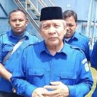 Plt Direktur PDAM Tirta Mountala Aceh Besar, Yusmadi, didampingi Direktur Umum Devid Zainal dan jajaran meninjau Instalasi Pengolahan Air (WTP) Montasik guna memastikan peningkatan kualitas layanan air bersih bagi masyarakat, Senin (15/6/2026). Foto: Dok. Istimewa 
