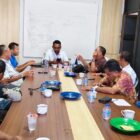 Suasana rapat OC, SC, dan Penanggungjawab Konferprov XIII PWI Aceh di ruang rapat Kantor PWI Aceh di Banda Aceh, Senin (22/6/2026) sore. Foto: Dok. PWI Aceh
