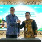 Komitmen ini ditandai melalui penandatangan Perjanjian Kerjasama BSI dan BPJS Ketenagakerjaan mengenai Manfaat Layanan Tambahan Perumahan untuk pekerja penerima upah yang dilakukan oleh Direktur Utama BSI Anggoro Eko Cahyo (kiri) dan Direktur Utama BPJS Ketenagakerjaan Saiful Hidayat (kanan) di Jakarta, Jumat (10/7/2026). Foto: Dok. Istimewa